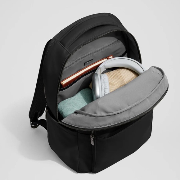 Away The Commuter Backpack - Picture 5 of 14